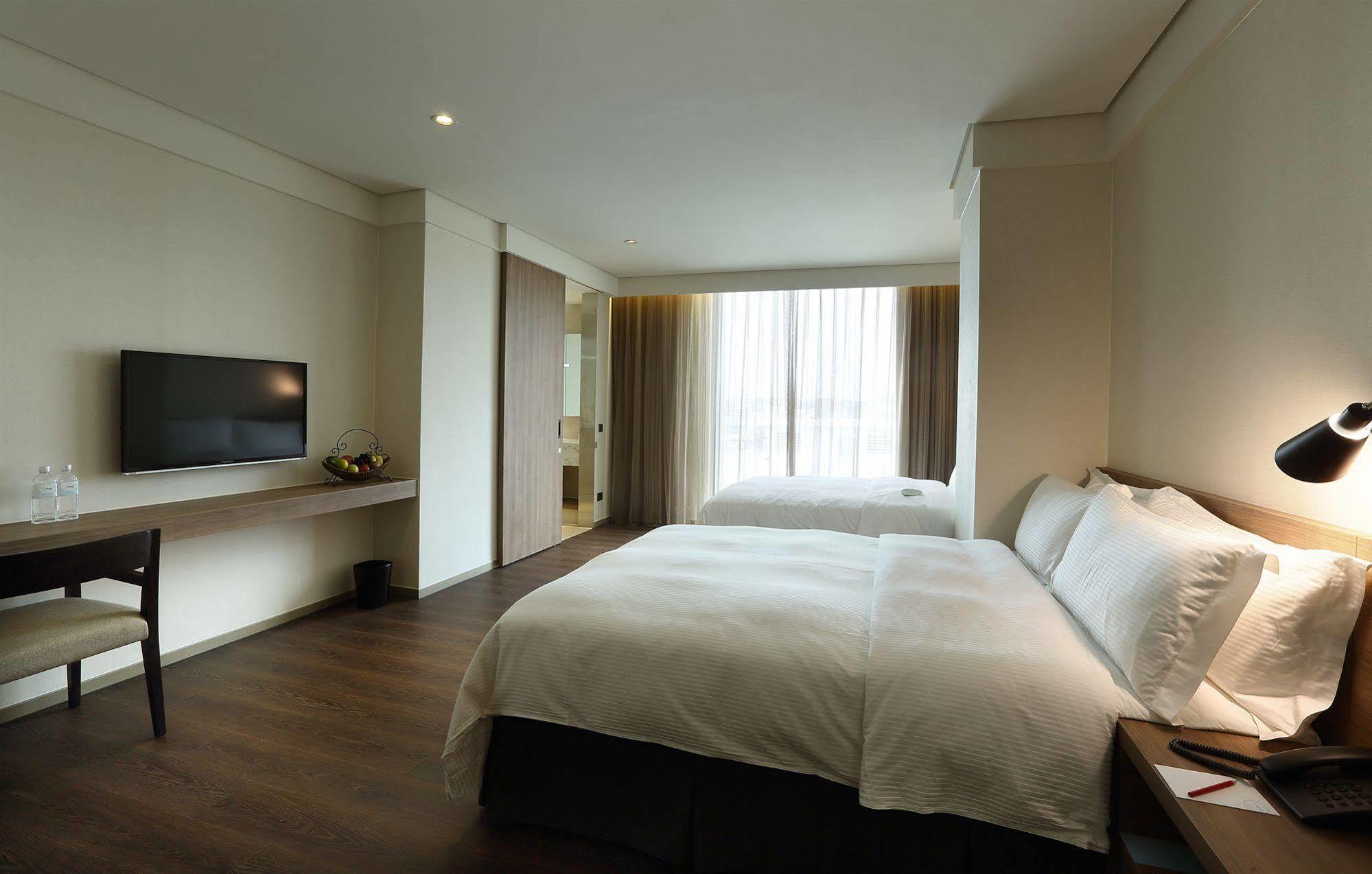 Hotel Just Sleep Hualien Zhongzheng Exterior foto