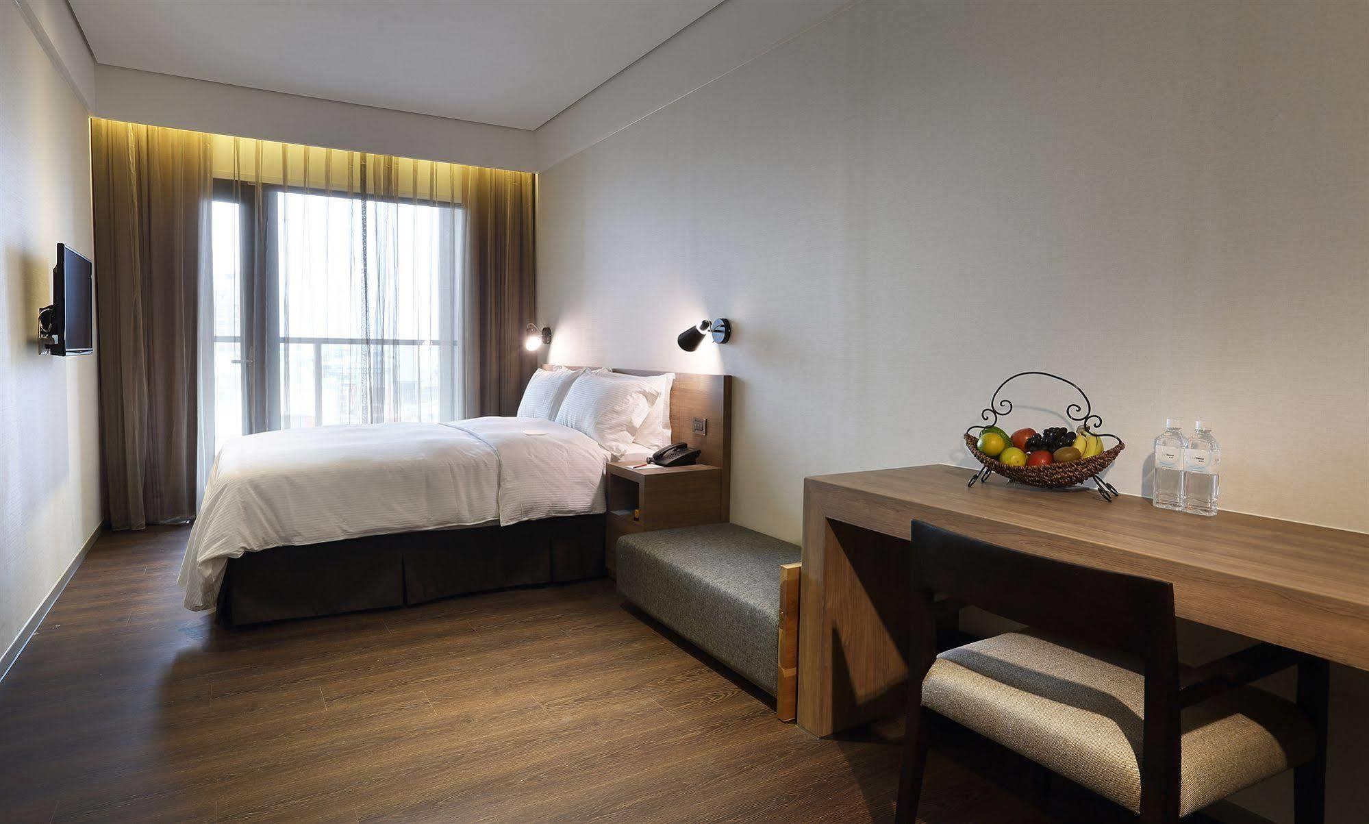 Hotel Just Sleep Hualien Zhongzheng Exterior foto